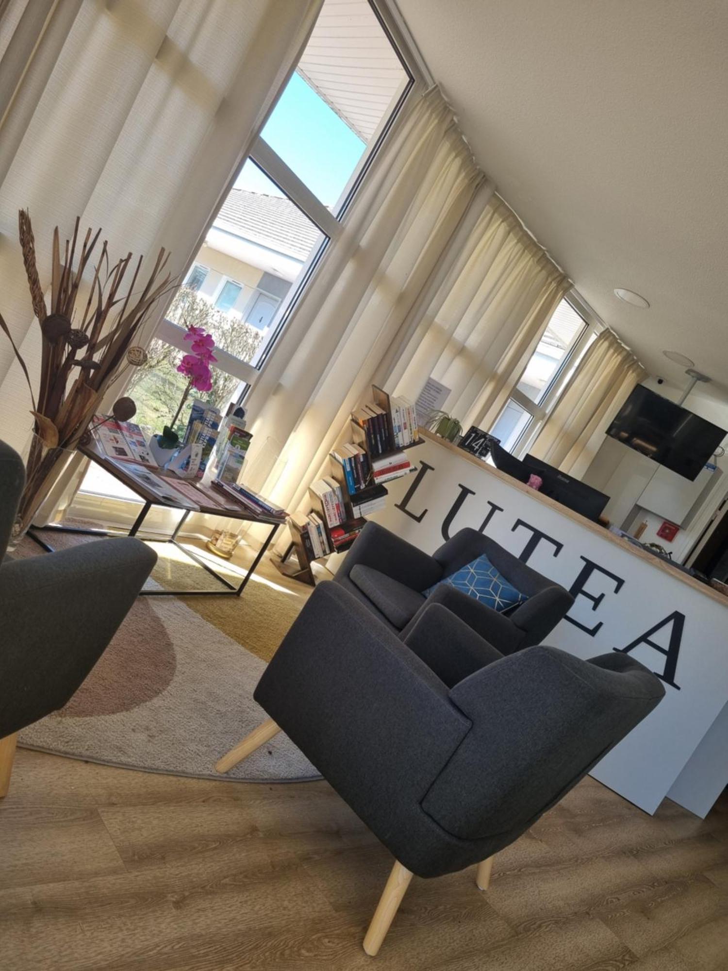 The Originals Access, Hotel Le Lutea Riom-ès-Montagne Zewnętrze zdjęcie